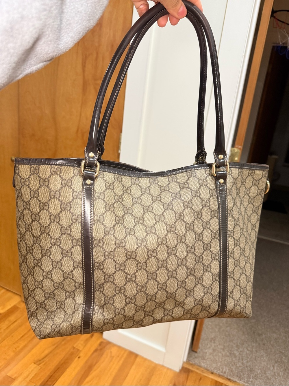 Gucci Beige GG Canvas Tote with Dark Brown Trim - Picture 2 of 16